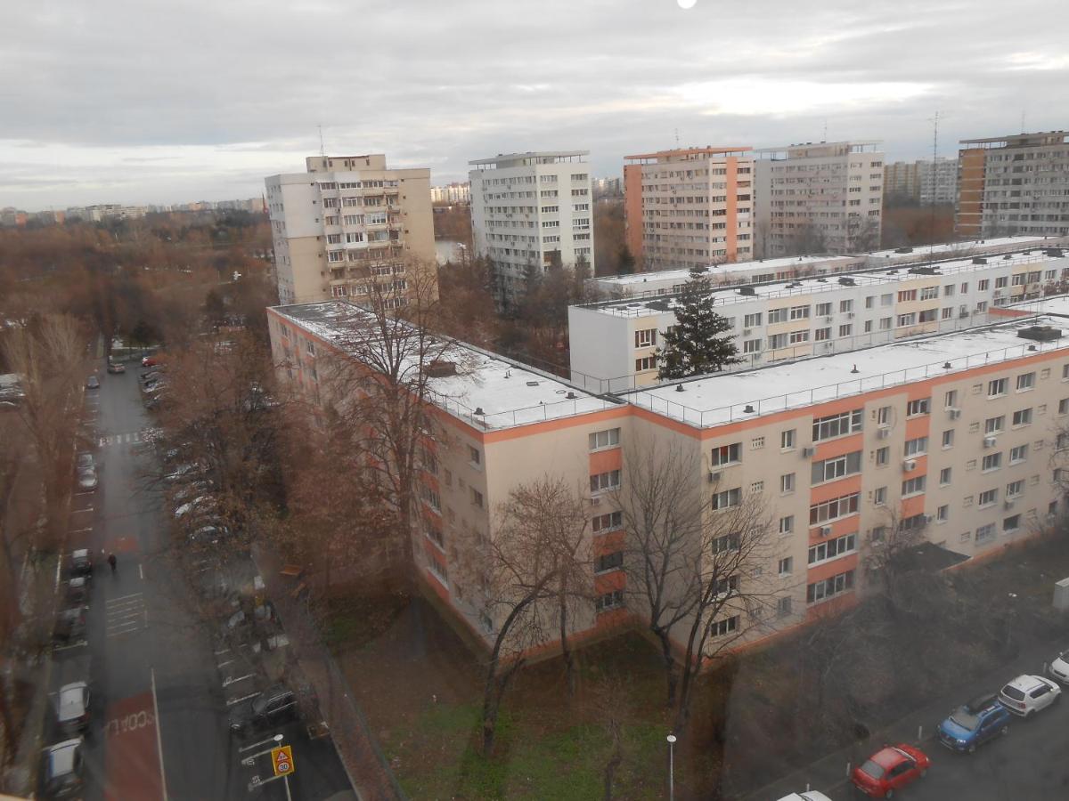 Host Tina Apartment Букурещ Екстериор снимка