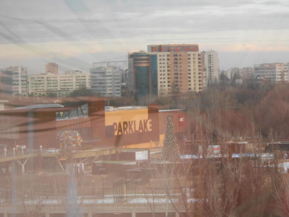 Host Tina Apartment Букурещ Екстериор снимка